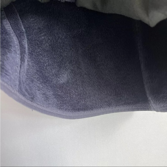 The North Face Women Sz S Vest Faux Fur Purple Full Zip Pockets Outerwear READ - Picture 8 of 13